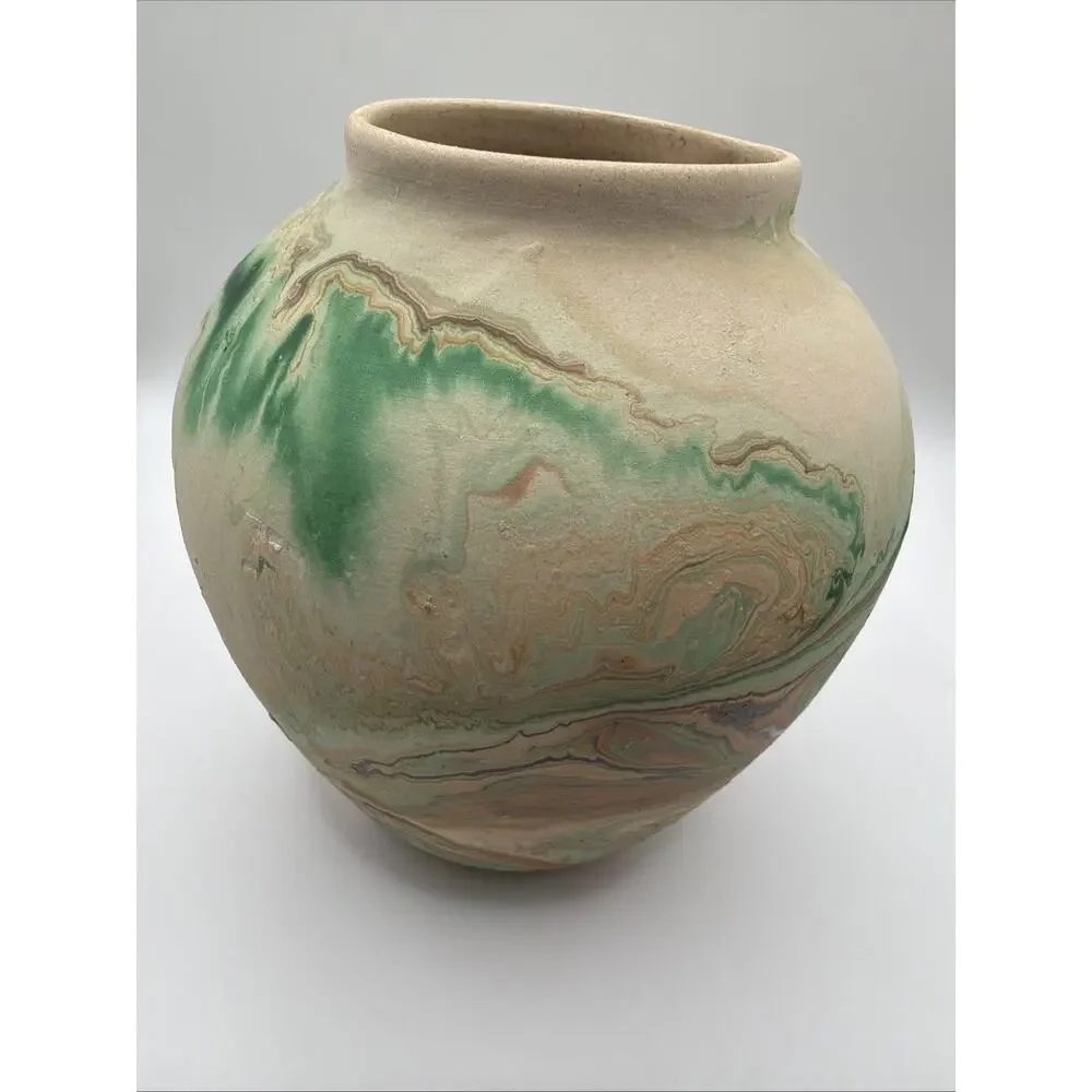 vintage nemadji pottery vase 5.5 In Tall Ozark Style